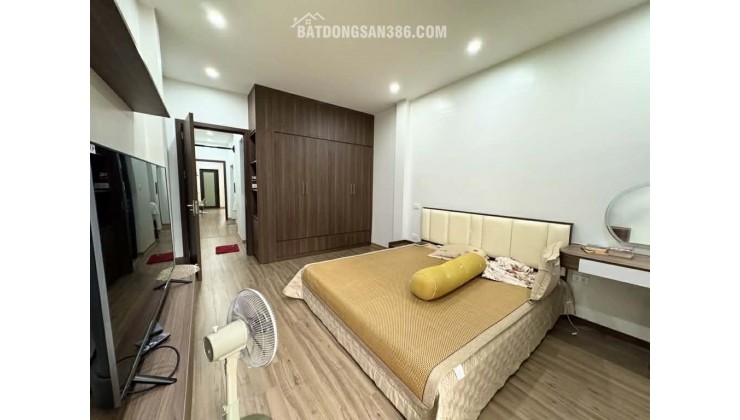 NHÀ PHỐ NGUYỄN CHÍ THANH_10m RA PHỐ_62m2 x 6 TẦNG THANG MÁY_ÔTÔ TRÁNH, ĐỖ CỬA_KINH DOANH, VĂN PHÒNG